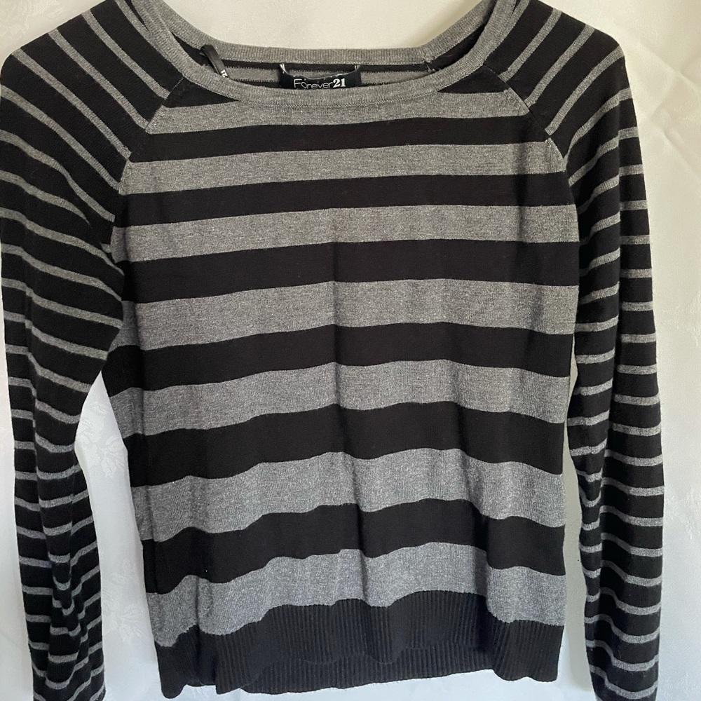 Forever 21 Sweater